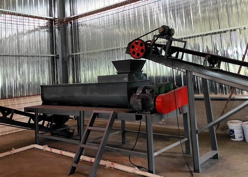 Dây chuyền sản xuất phân hữu cơ phân hữu cơ gia cầm 10t / H cho chất thải chăn nuôi