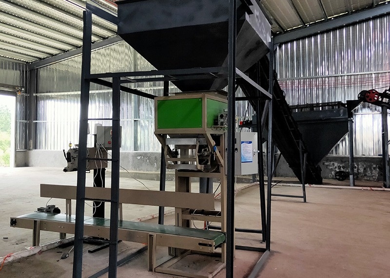 Dây chuyền sản xuất phân hữu cơ phân hữu cơ gia cầm 10t / H cho chất thải chăn nuôi