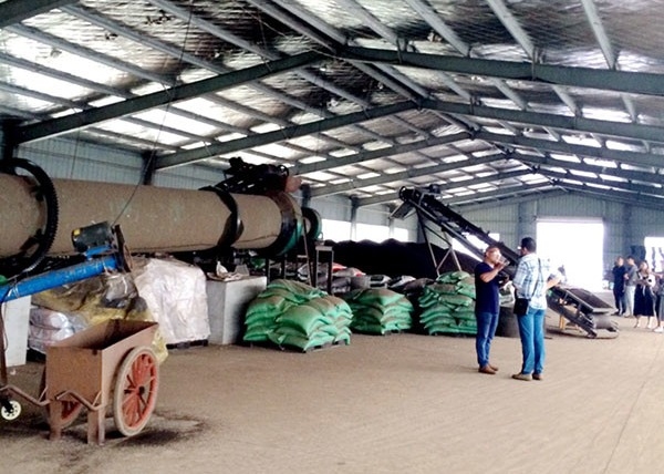 Dây chuyền sản xuất phân hữu cơ phân gà Nhà máy sản xuất phân bón 10t / H